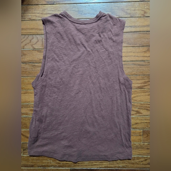Vuori Sleeveless Tank Top - Picture 2 of 4